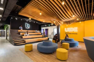 UIDE - Ecuador - Contract Workplaces