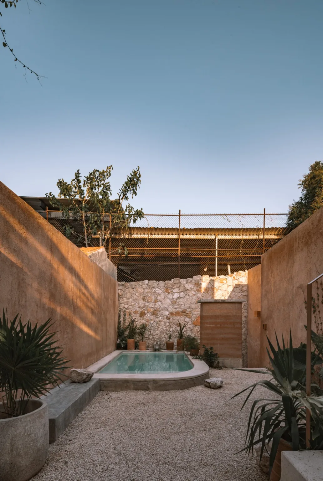 WhatsApp Image 2025-11-17 at 09.36.16 (1)