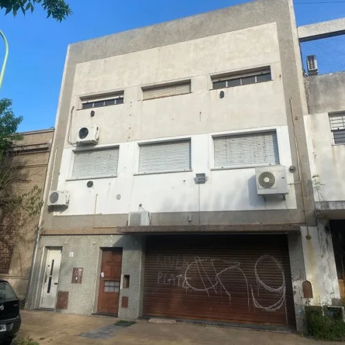Inmueble en calle Juan Molina N° 838 – Salón Comercial – Bahia Blanca