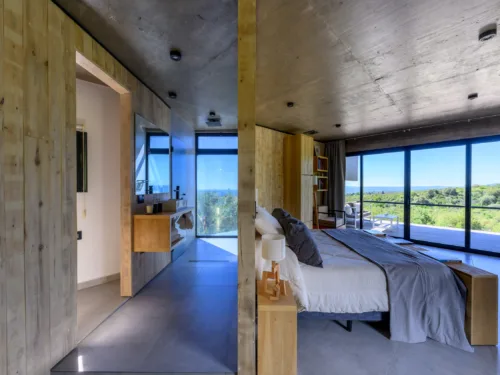 LODGE JR (30)