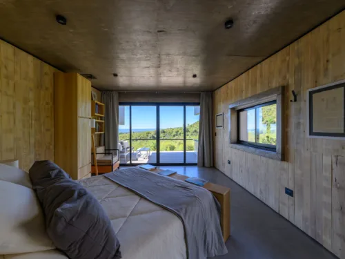 LODGE JR (33)